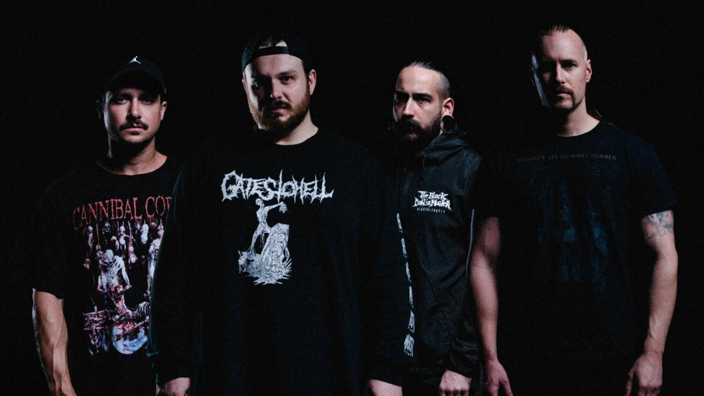 Aversions Crown kündigen ihre neue EP „A Voice From The Outer Dark“ an
