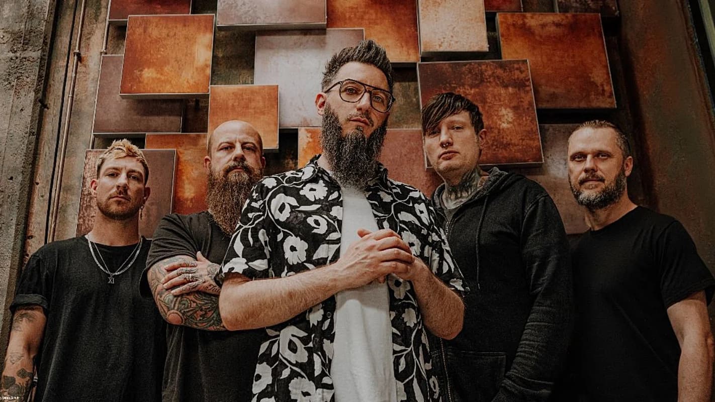 Caliban servieren uns ihren taufrischen Track „Echoes“