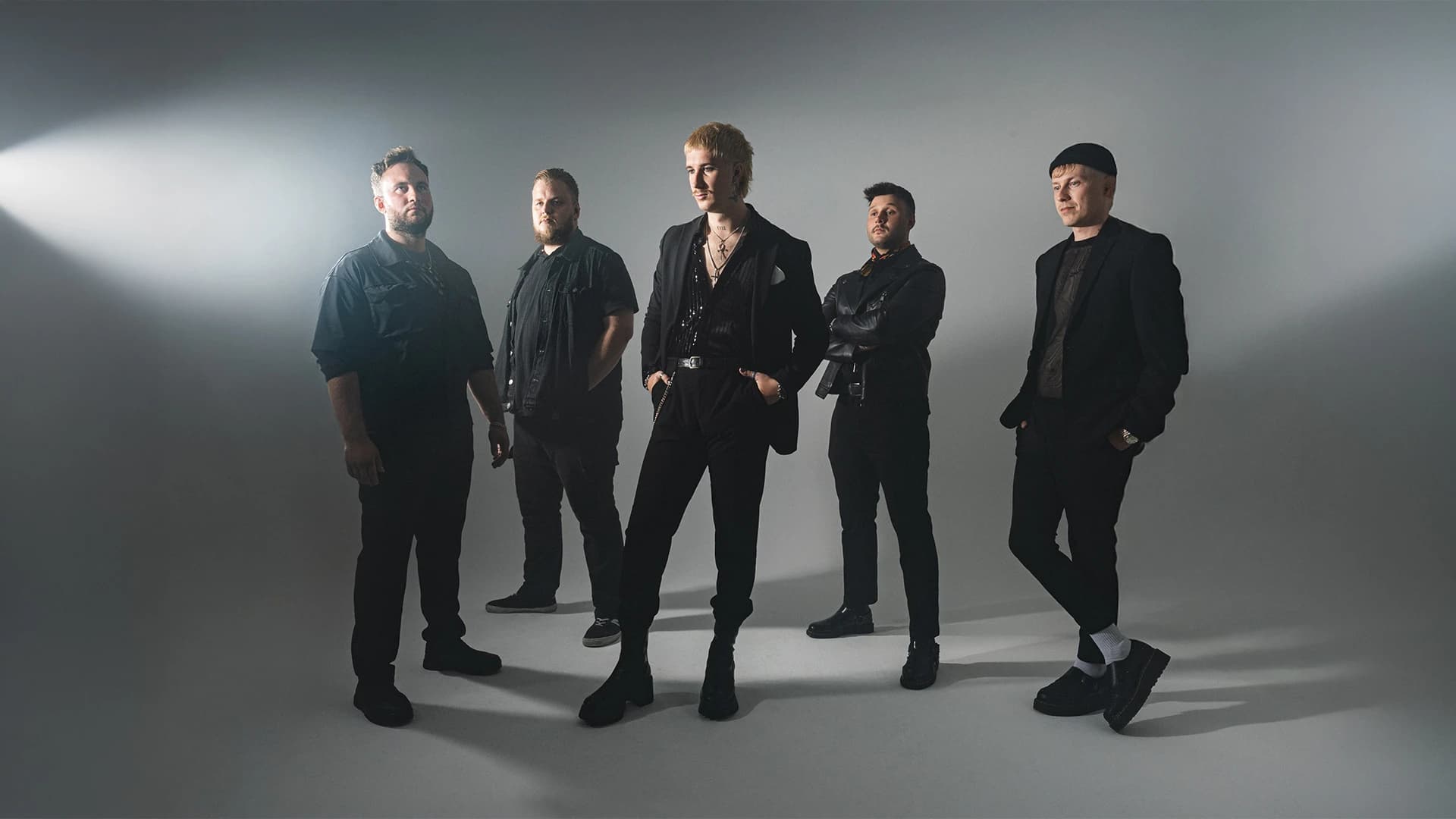 LIGER ebnen mit "Throne" weiter den Weg zur EP