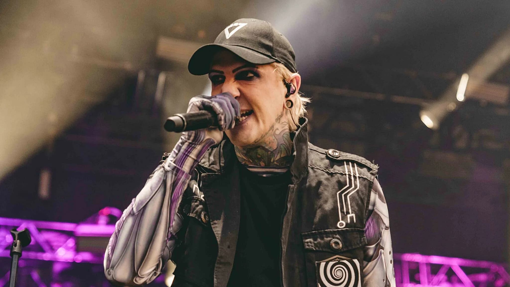 Motionless In White kündigen Deluxe-Edition von „Scoring The End Of The World“ an