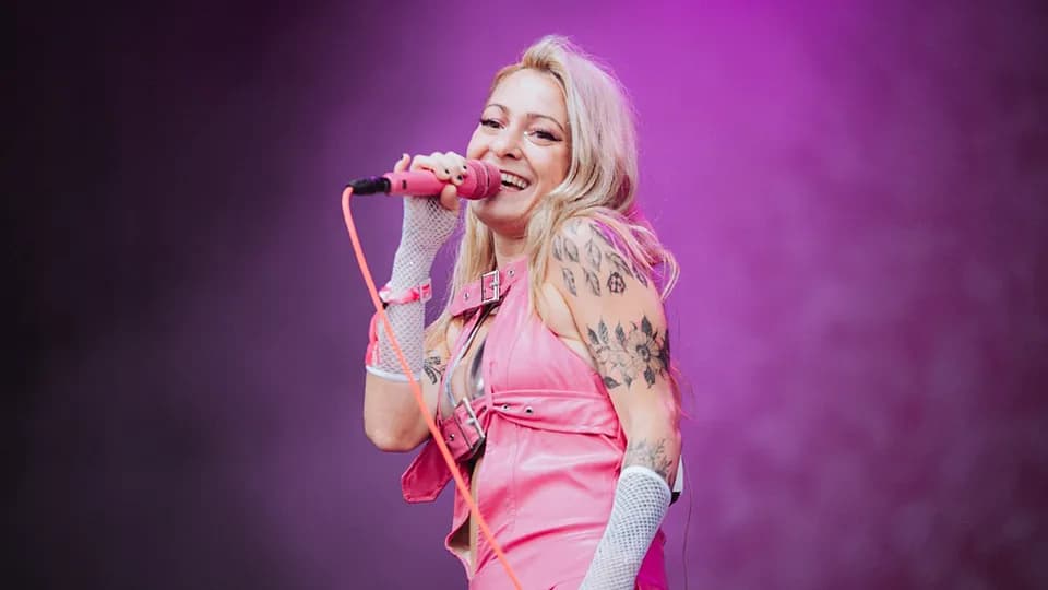 Scene Queen: Der Vorverkauf für die Sommer-Shows startet heute!