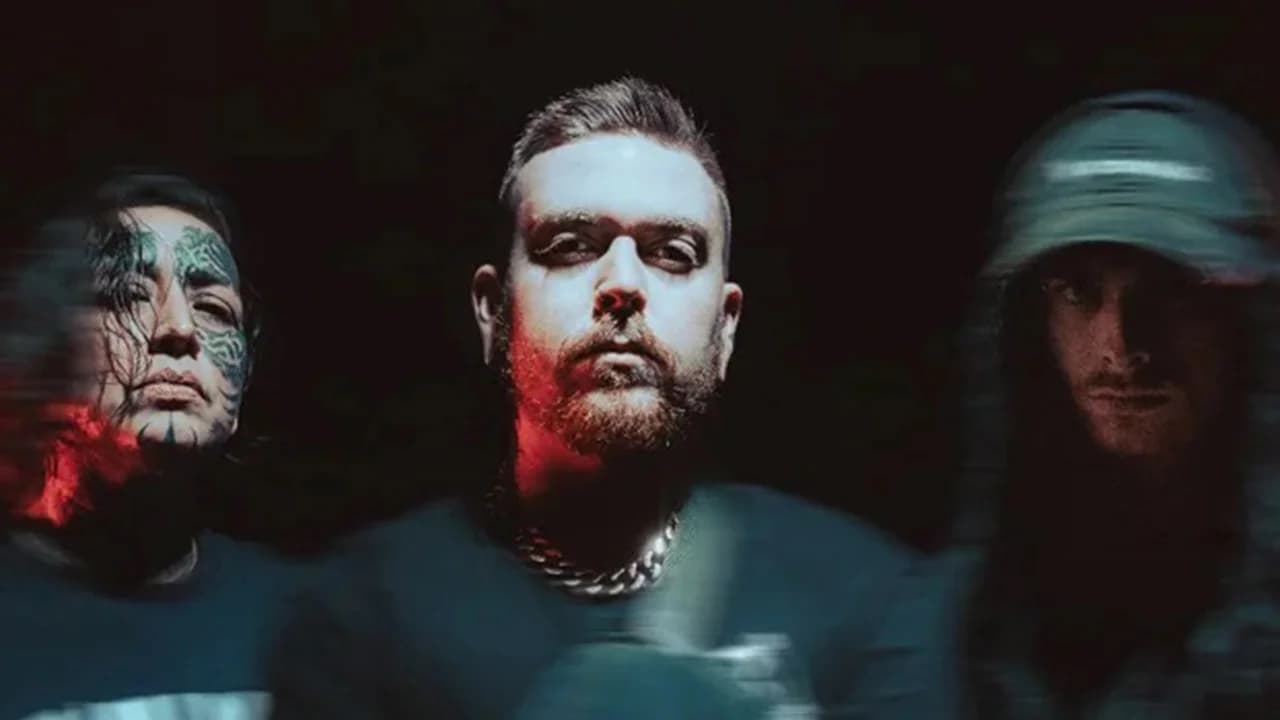 Saltwound präsentieren uns ihren neuen Song „Walking The Blade“