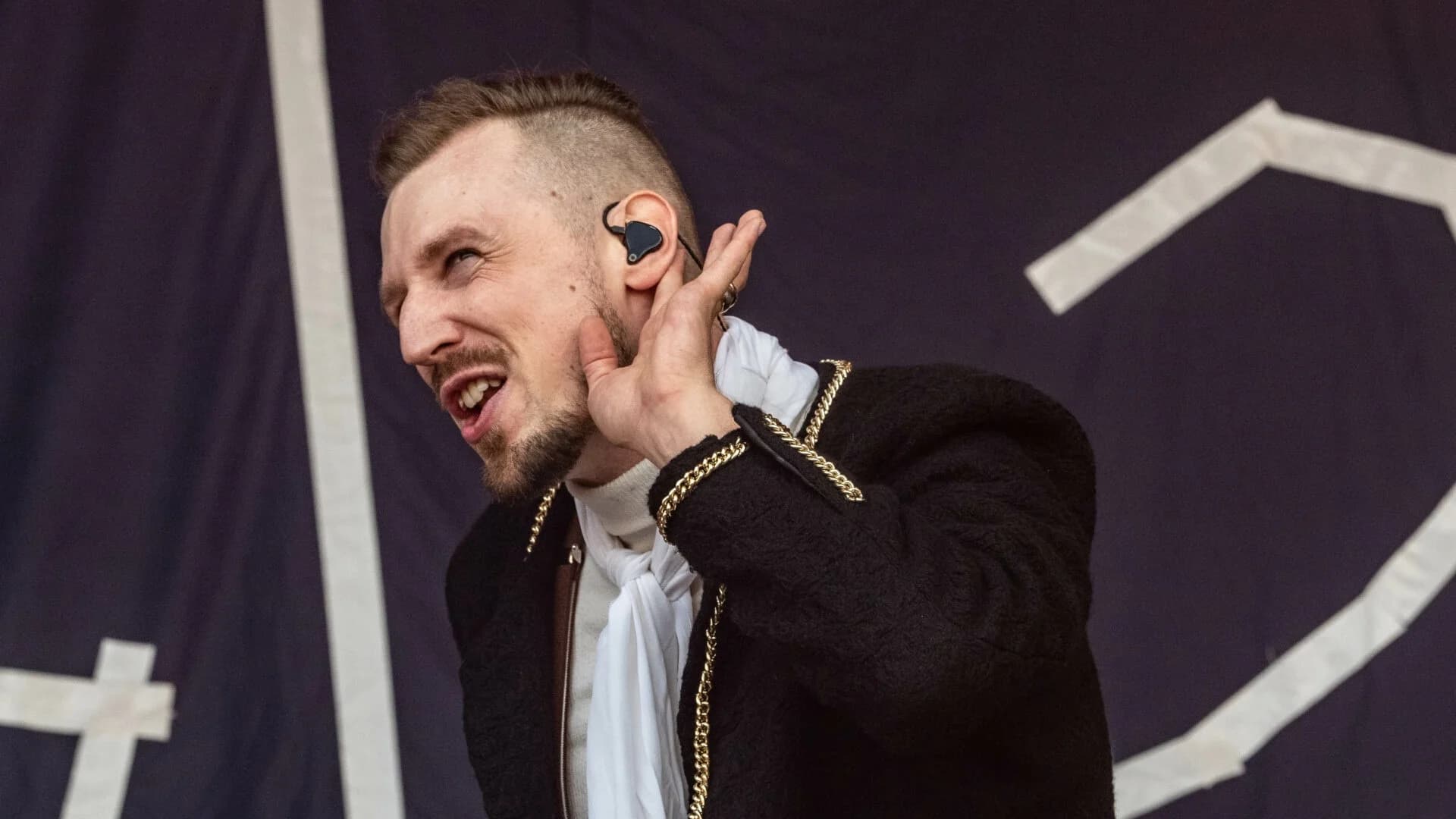 Alligatoah: Diese Band spielt bei der Tour 2024 in Frankfurt und Hamburg im Vorprogramm
