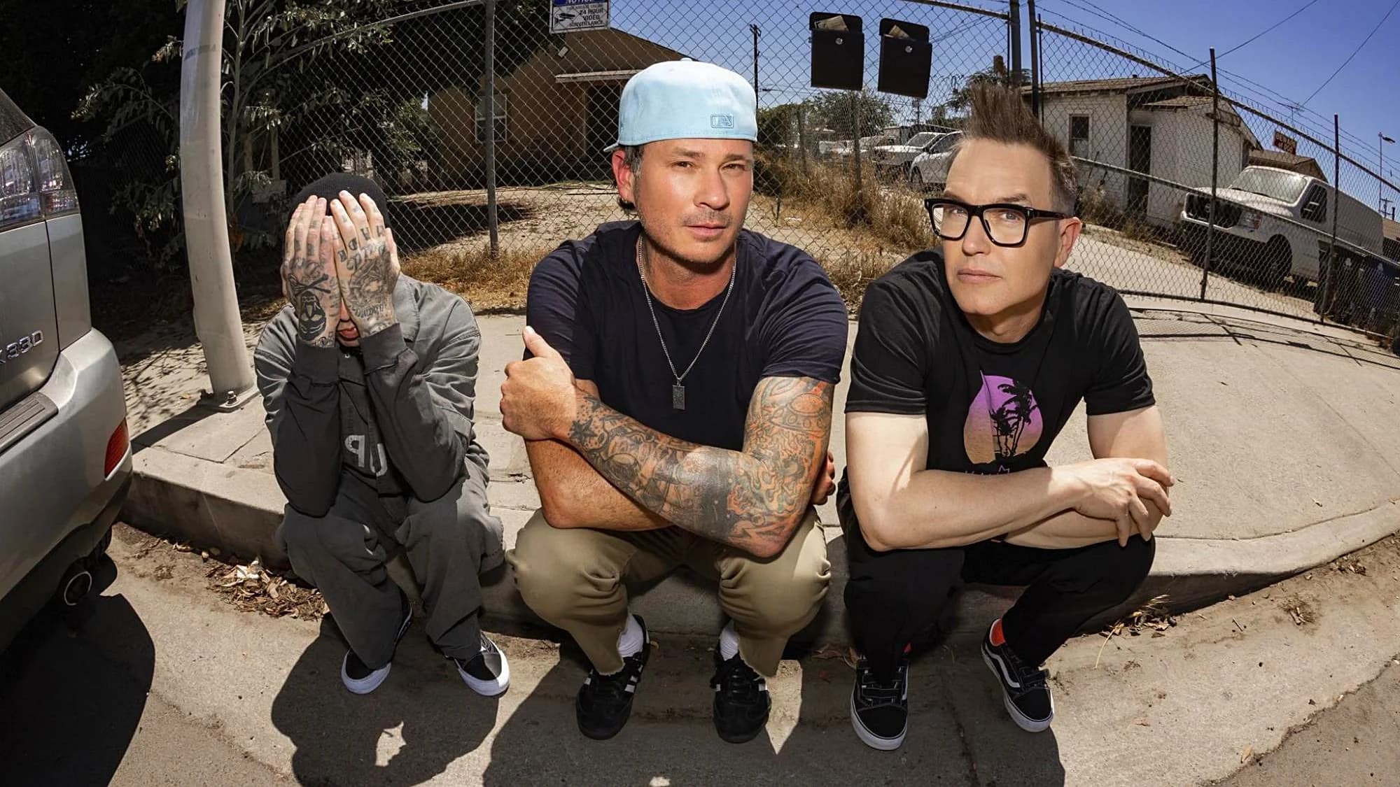 Blink-182 stellen den neuen Song „Can’t Go Back” zum ersten Mal live vor