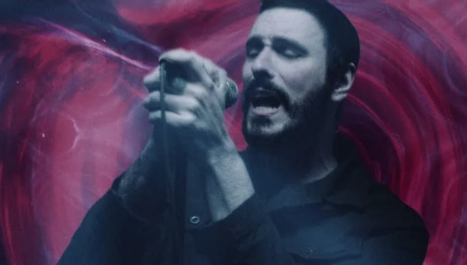 Breaking Benjamin: Neues Video zu „Dear Agony“ mit Lacey Sturm (Ex-Flyleaf)