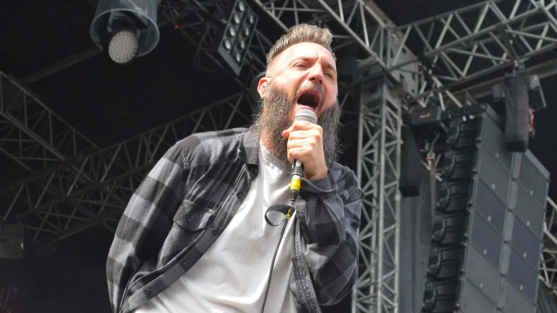 Caliban müssen Tour 2022 reduzieren; Änderungen im Vorprogramm