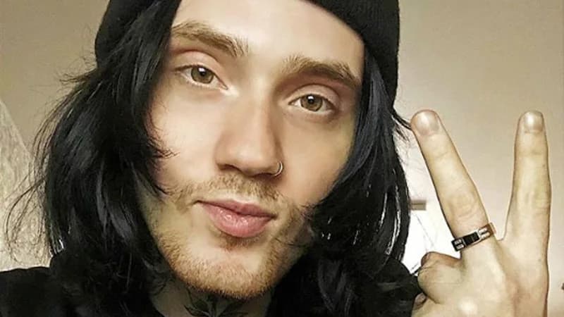 Neue Band von Denis Stoff (Ex-Asking Alexandria) kurz vor Enthüllung