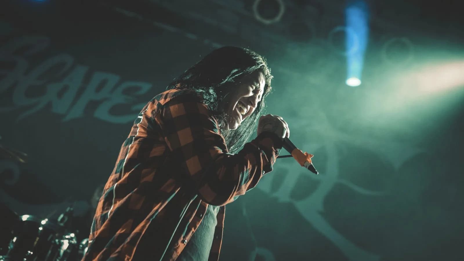 Escape The Fate lassen es mit „Christmas Song“ frühzeitig weihnachten