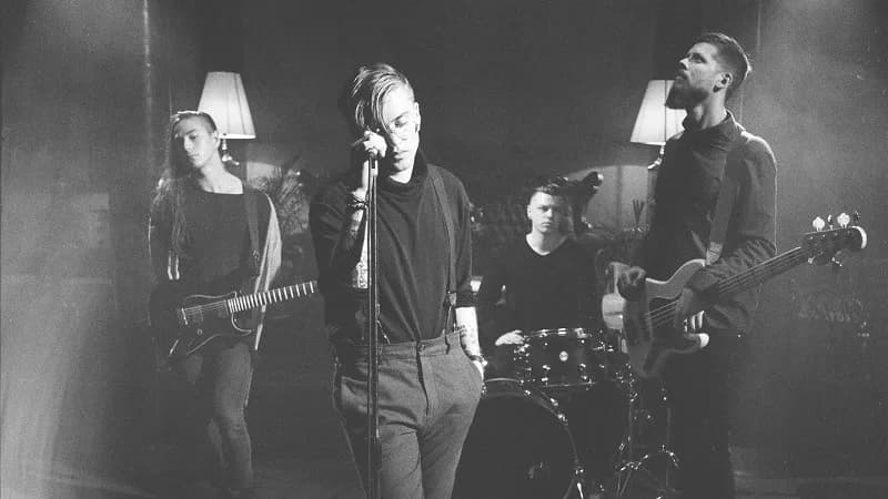 Imminence kündigen ihr neues Album „Turn The Light On“ an