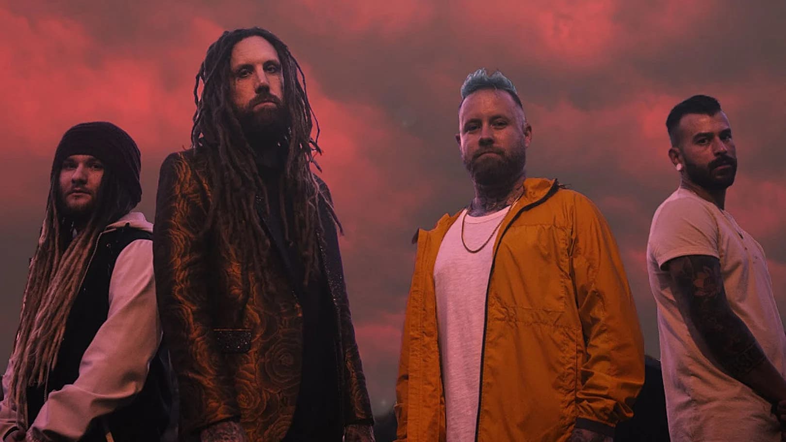Love And Death (Korn, Breaking Benjamin) stellen eine neue Single online