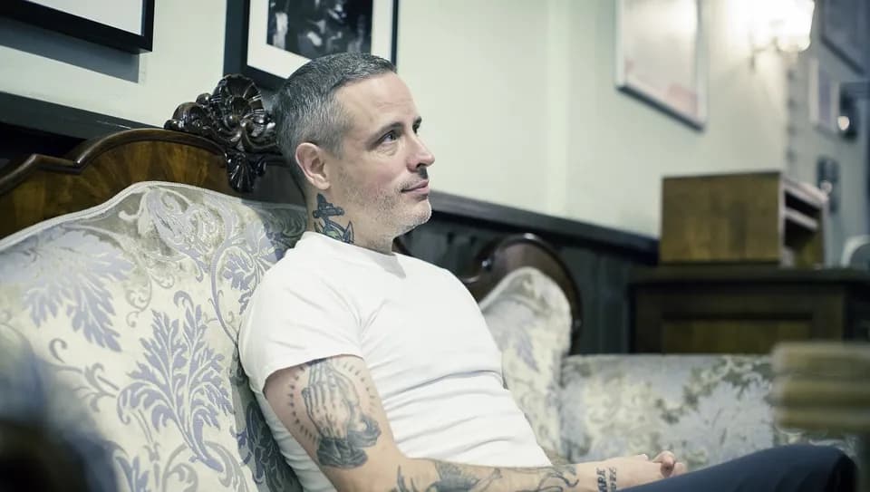 Nathan Gray: „Es geht um den Moment, in dem du fällst und dir selbst wieder auf die Beine hilfst.“