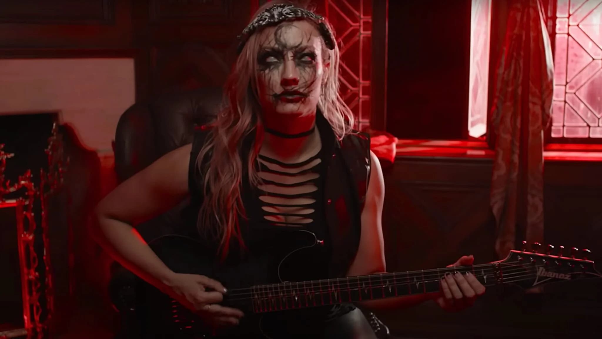 Nita Strauss über den wohl schlechtesten „Ratschlag“, den sie je bekommen hat