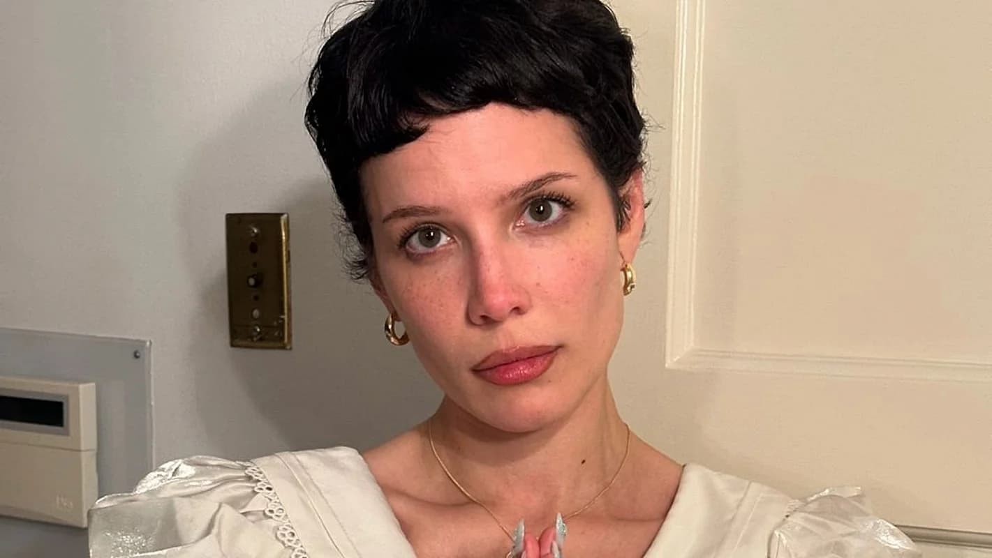 Halsey über ihre Anfänge als Hardcore-Promoter: „Die größte Show, die ich je gebucht habe, war August Burns Red und The Devil Wears Prada.“