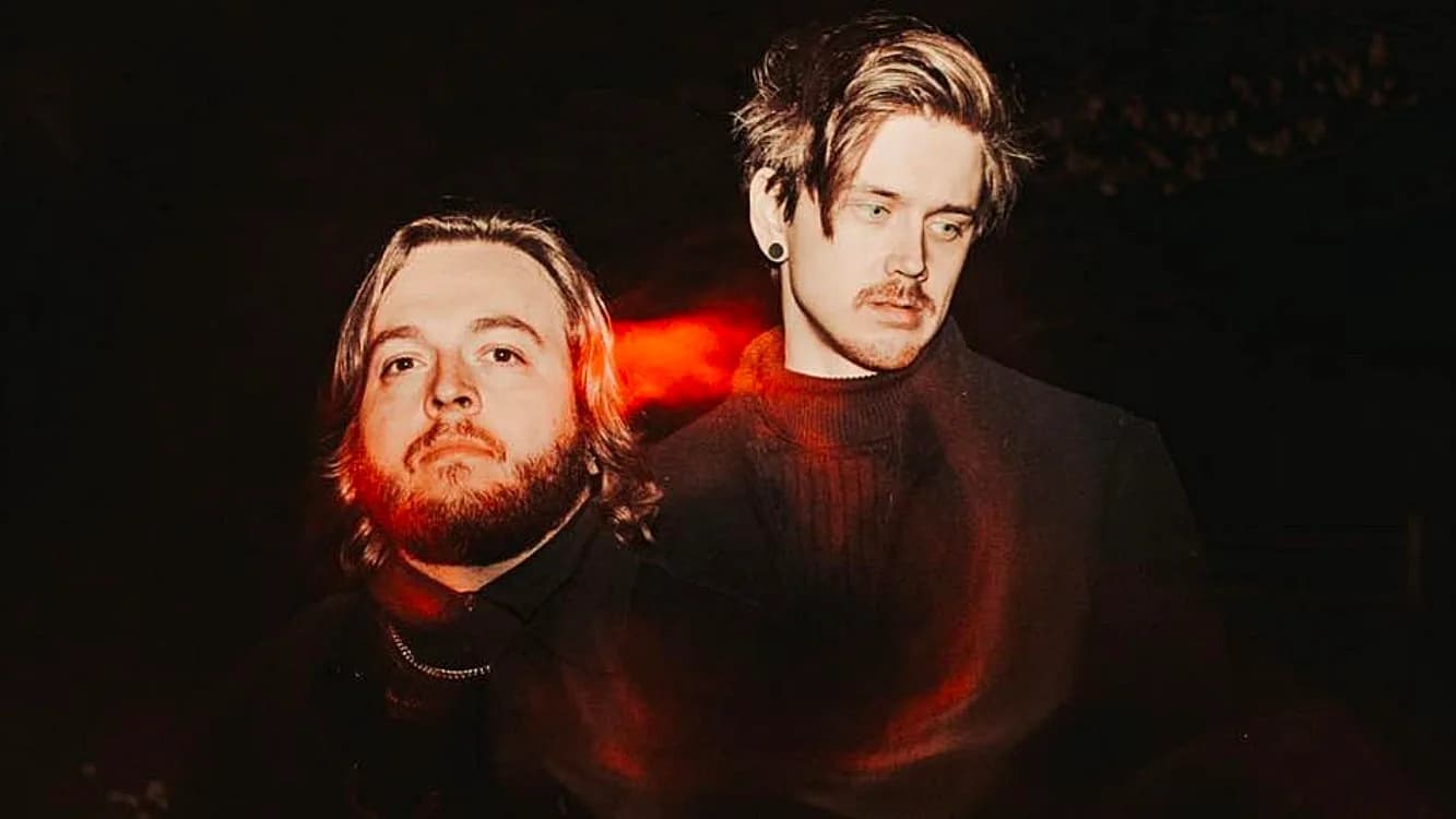 Hollow Front fragen sich auf ihrer neuen Single „Will I Run?“