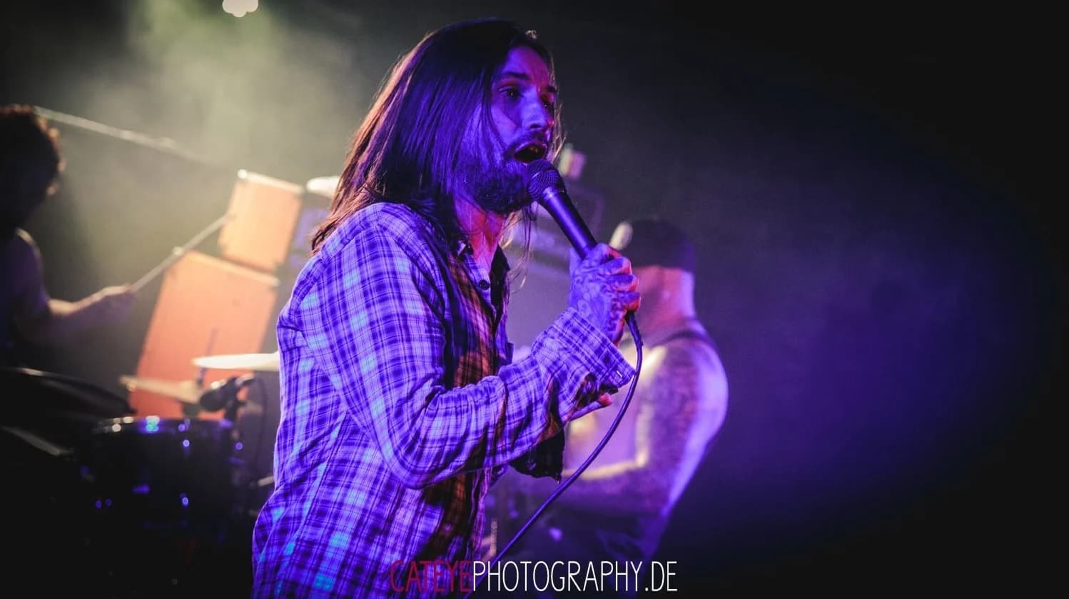 Keith Buckley (Ex-Every Time I Die) arbeitet mit seiner neuen Band eifrig an erster Musik