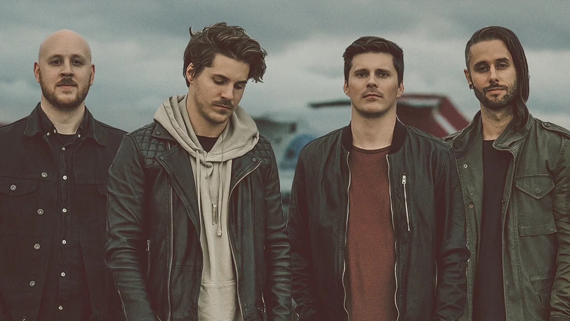Our Last Night tun sich für ihren neuen Track mit Sam Tinnesz zusammen