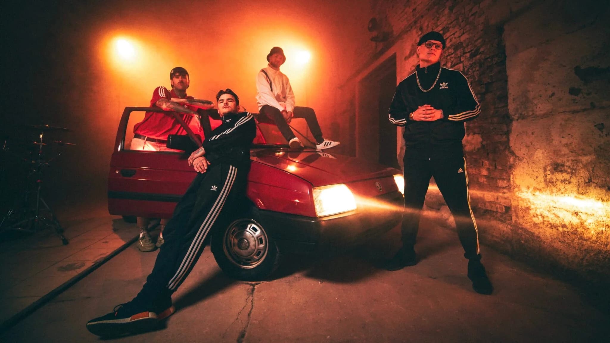 Skywalker residieren auf neuer Single im „House Of Gloom“