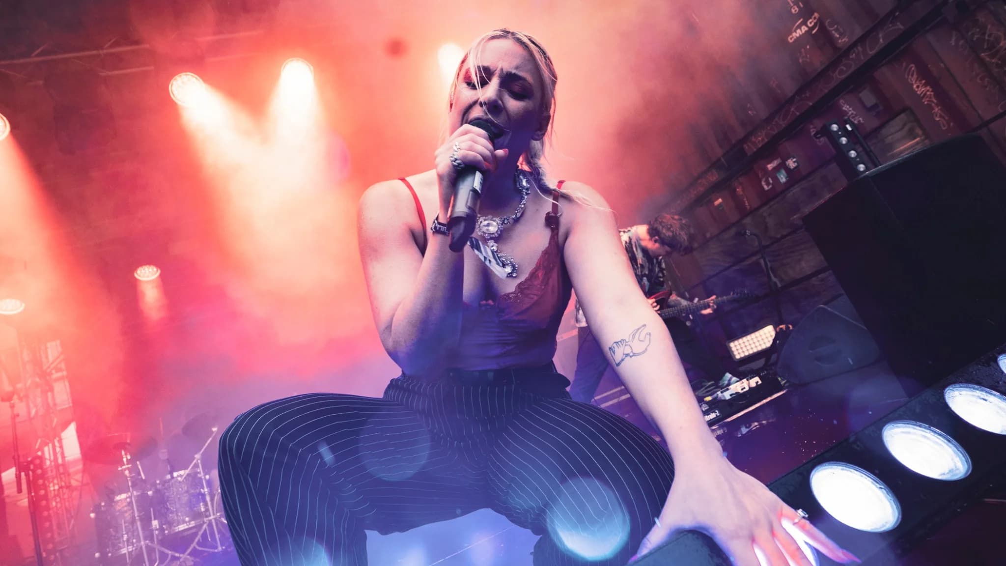 VUKOVI feiern mit neuer Single „Creep Heat“ Einstand bei SharpTone Records