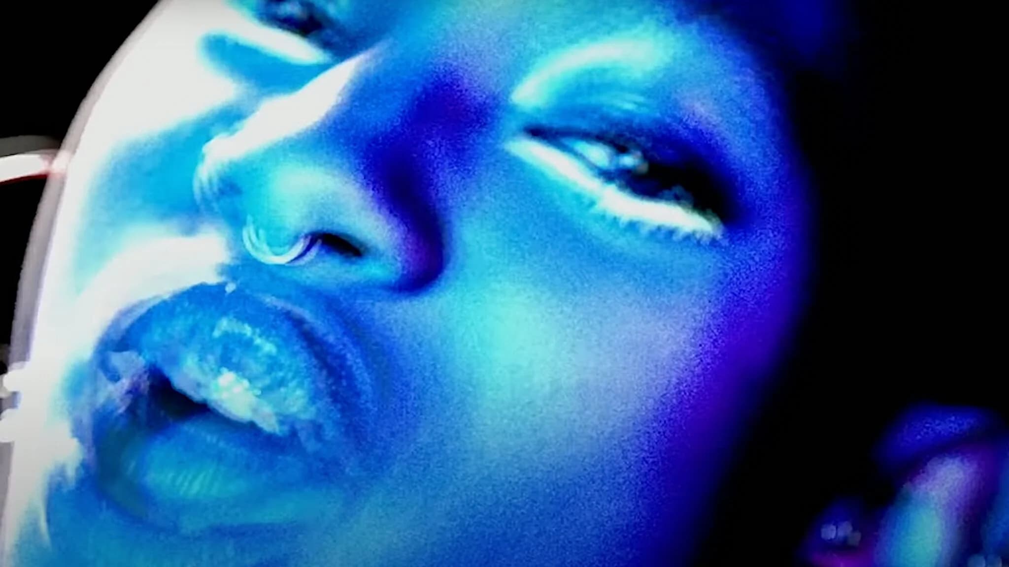 WILLOW: Hört jetzt den brandneuen Song „curious/furious“