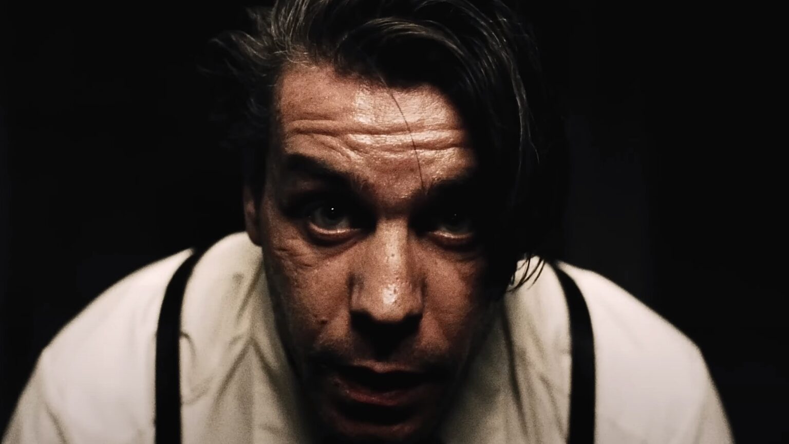 Rammstein du hast маски. Rammstein обои. Группу rammstein du hast. Тилль линдеманн du hast. Группа рамштайн 1997.