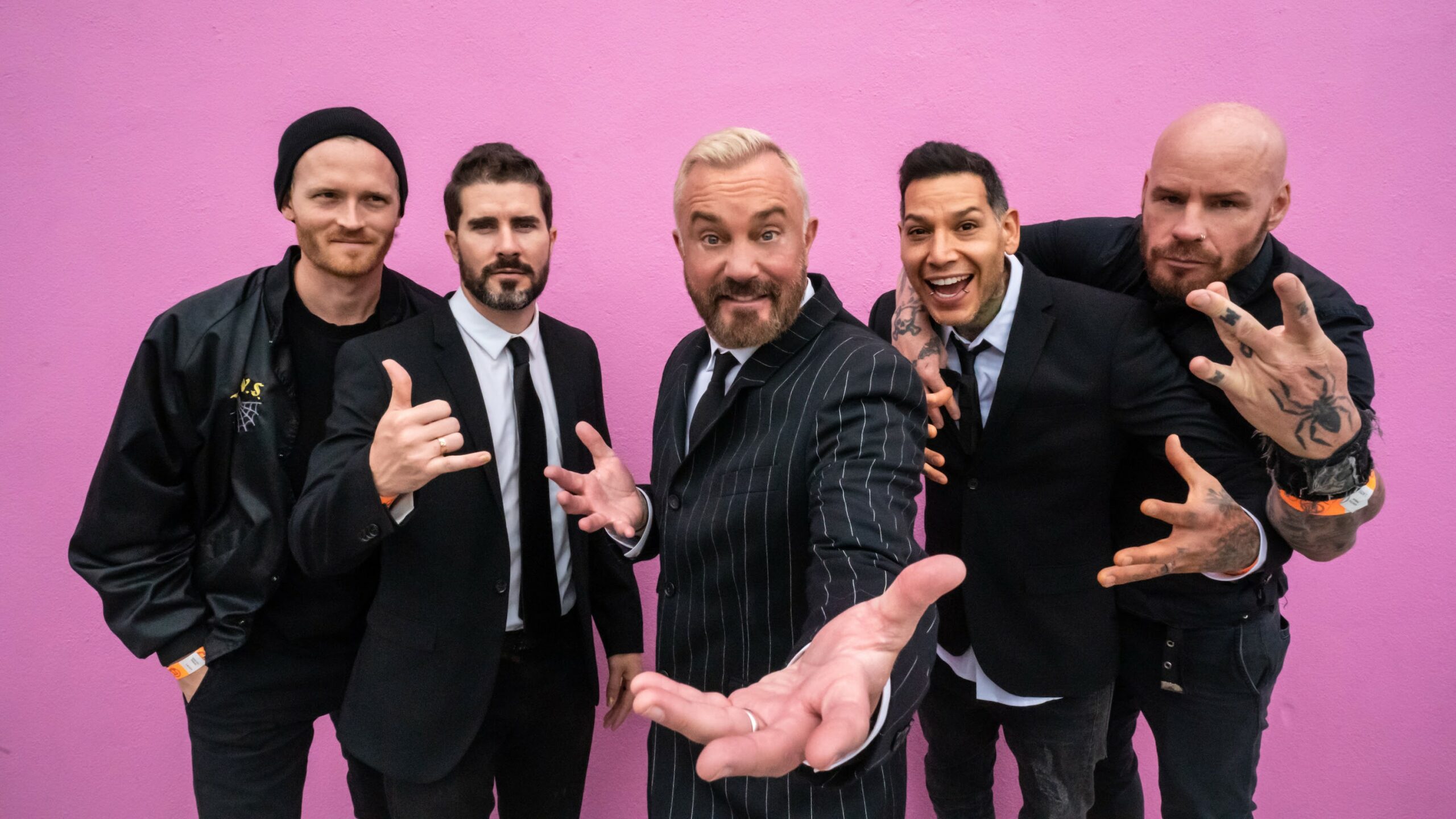 Goldfinger kündigen ihr neues Album "Never Look Back" an