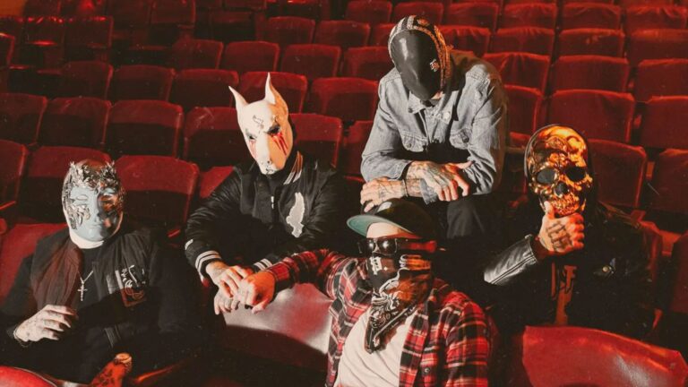 Hollywood Undead