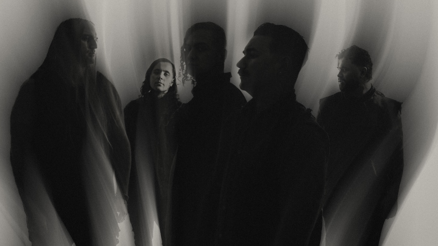 Lorna Shore