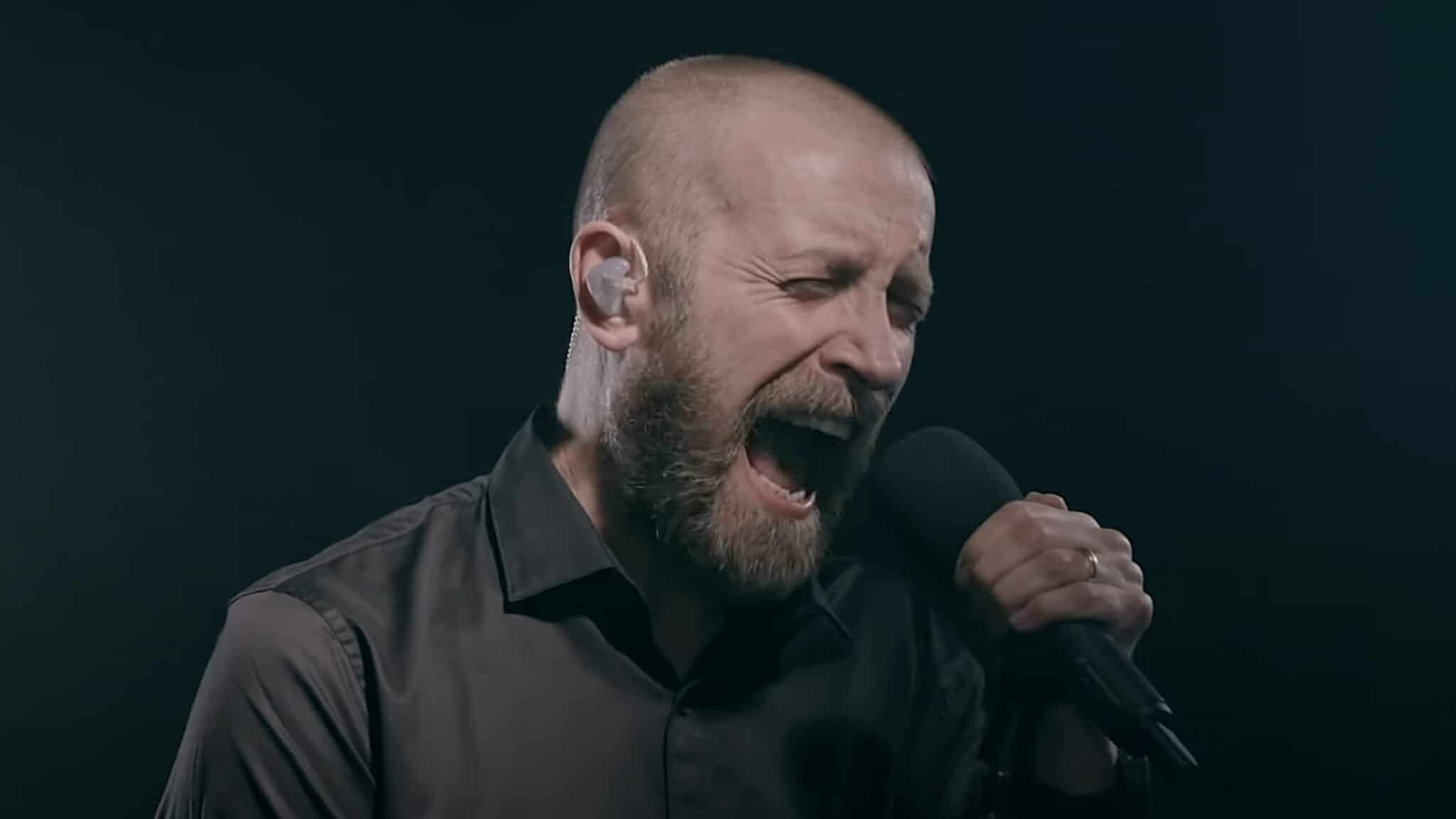 Paradise Lost zeigen die LivePerformance ihres Songs 